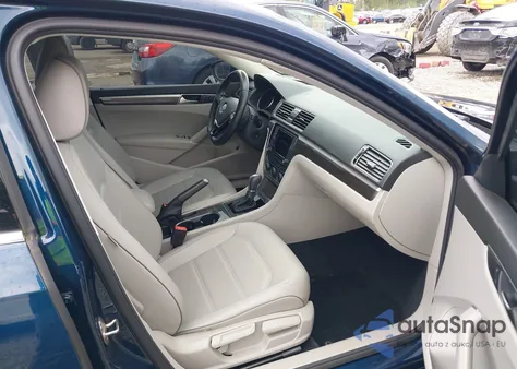 2018 Volkswagen Passat 2.0T Se from USA, damaged, VIN 1VWBA7A3XJC019577